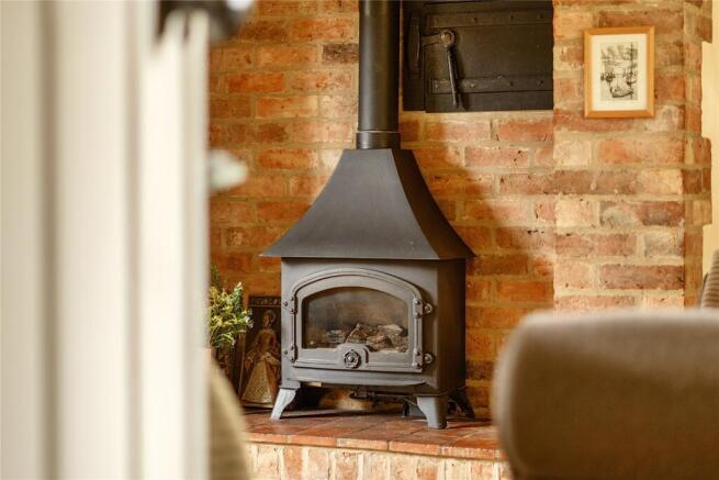 High Street, Turvey, Bedfordshire, MK43 photo 4