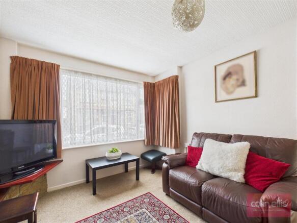3 bed Semi-Detached for sale Image 5