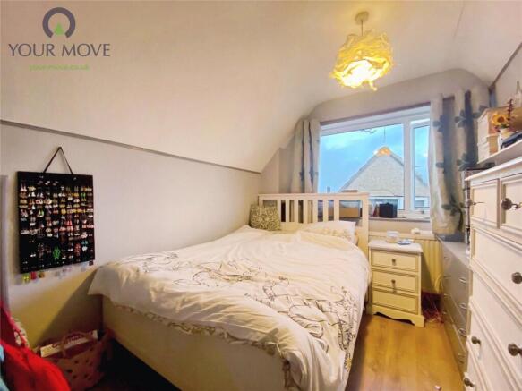 4 bed Semi-Detached for sale Image 11