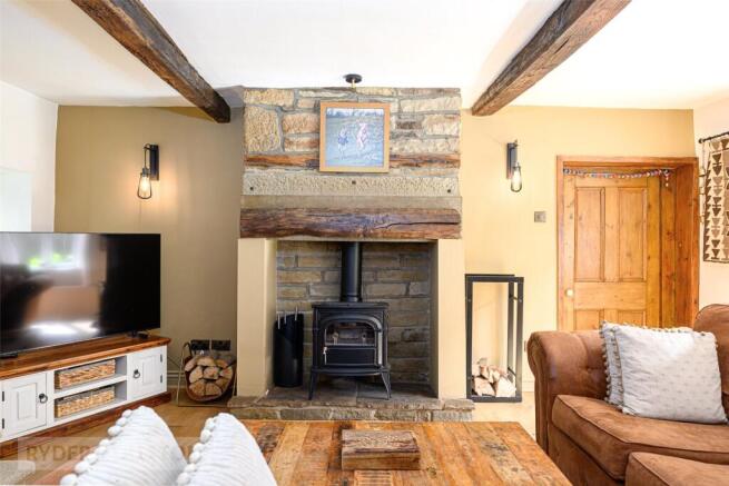4 bed Link Detached House for sale Image 9