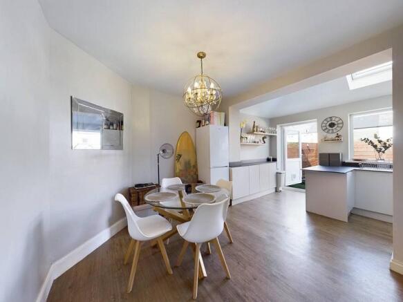 Kitchen/Dining Area