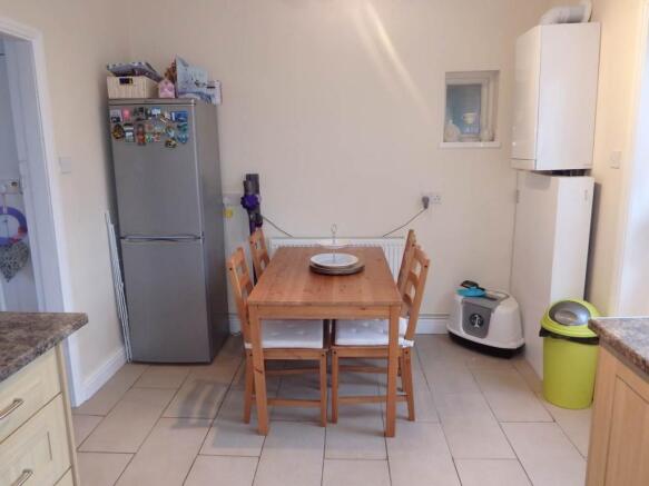 DINING SPACE 