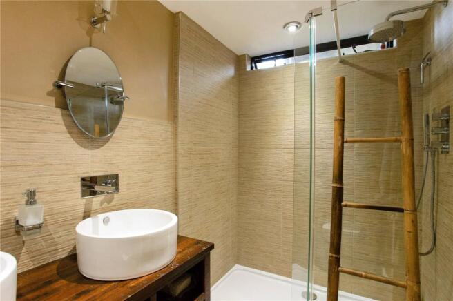 Master En-Suite