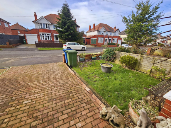 3 bed Semi-Detached for sale Image 10