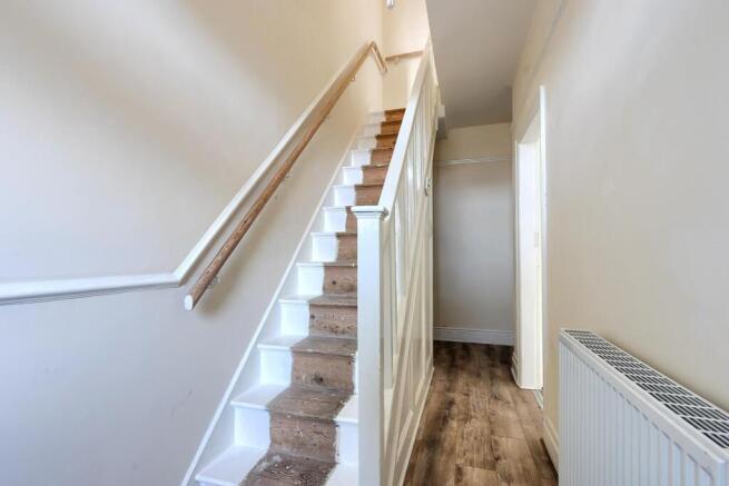 3 bed Terraced for sale Image 9