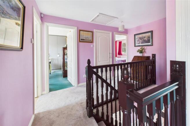 4 bed Detached for sale Image 10