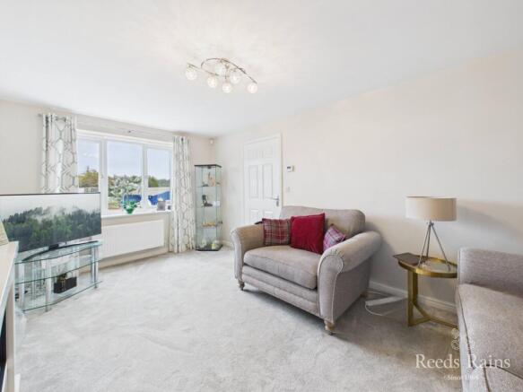 4 bed Detached for sale Image 4