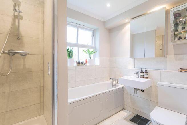 master ensuite