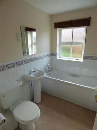 Bathroom.JPG