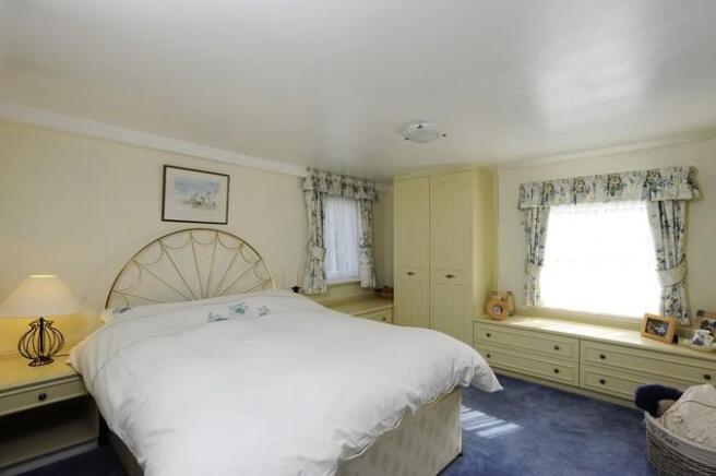 Bed1.jpg