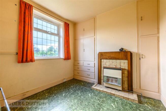 4 bed Semi-Detached for sale Image 7