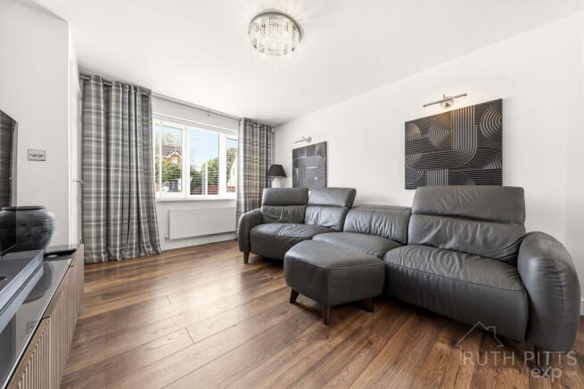3 bed Detached for sale Image 5