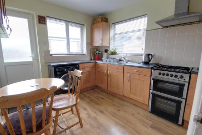 Kitchen/Breakfast Ro