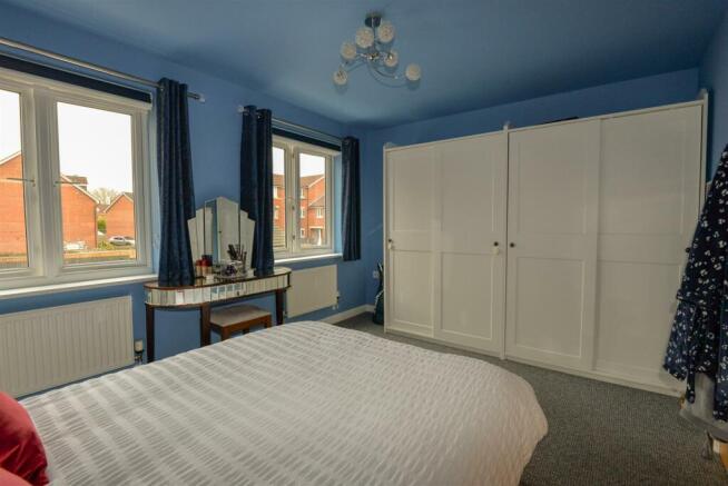 Bedroom1 3.jpg