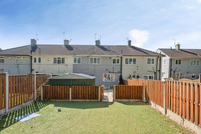 4 bed Terraced for sale Image 4
