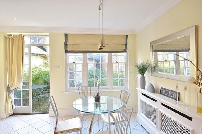 Breakfast room