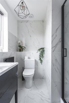 ensuite2.jpg