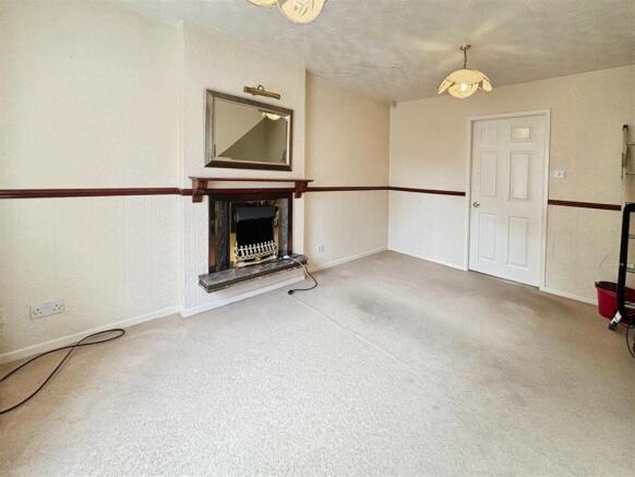 2 bed Semi-Detached for sale Image 7