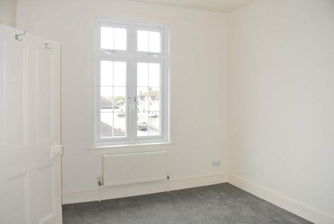 Bedroom 2b.JPG