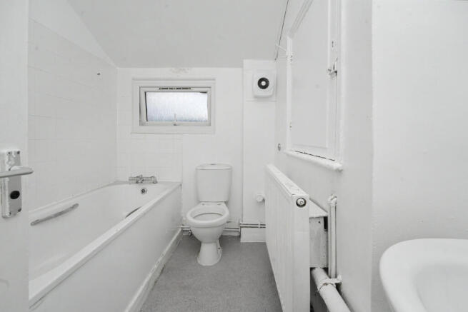 27c Fernside Road, Balham, London SW12 8LN