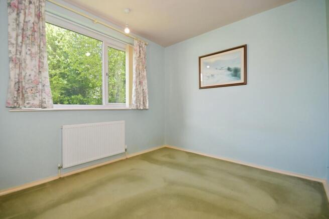 3 bed Flat for sale Image 11