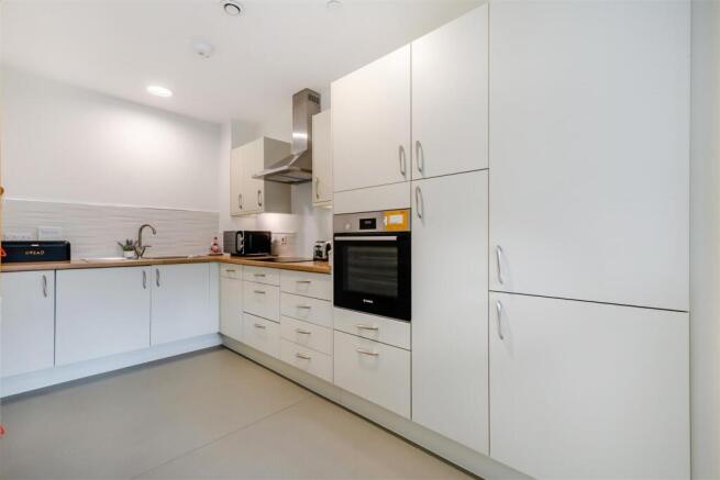 8650995-interior13.jpg