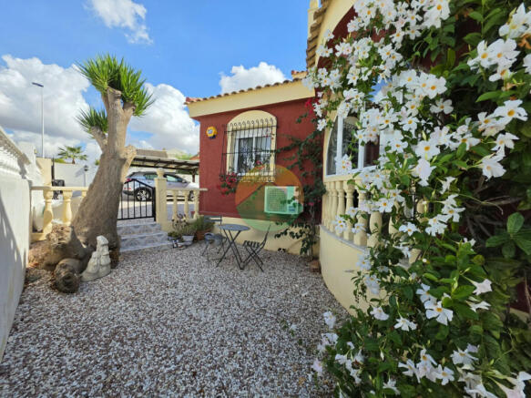 3 Bedroom Detached For Sale-NEB662i-2