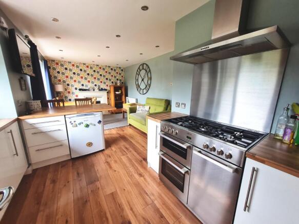 Kitchen/breakfast ro