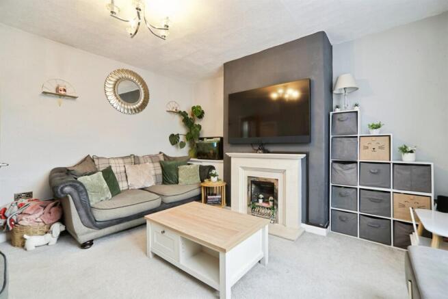 2 bed Semi-Detached for sale Image 4