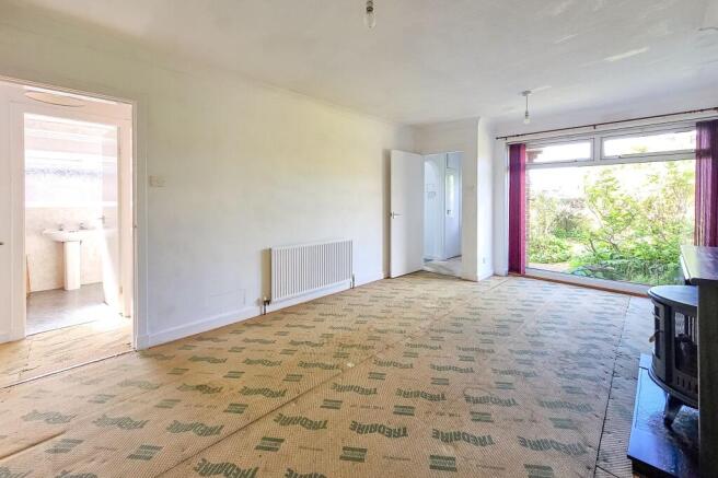 3 bed Bungalow for sale Image 4