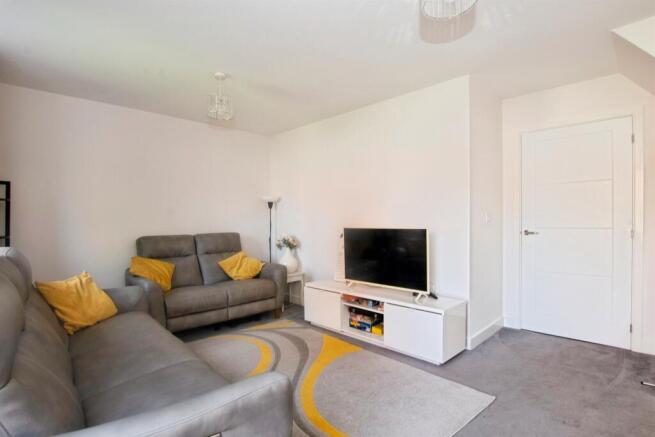 Gibson Place, Longhedge, SALISBURY photo 4