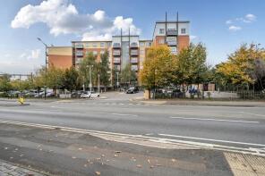 71, Priory Heights, Buckingham Avenue, Slough SL1 4NN