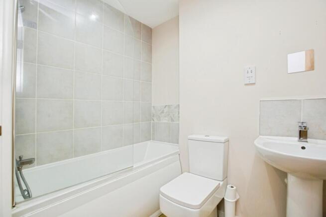1 bed Flat for sale Image 4
