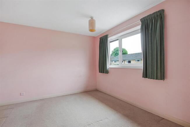 3 bed Semi-Detached for sale Image 9