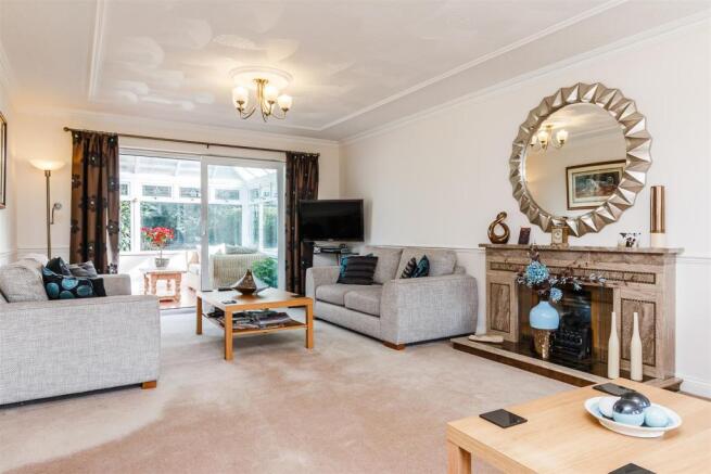 8278176-interior13.jpg