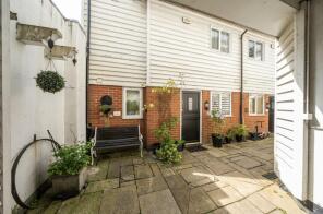1, Coach House Mews, High Street, Canterbury CT4 6TD