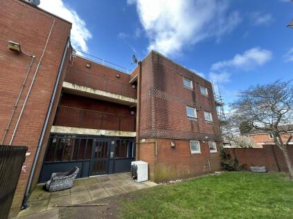 Flat 26 Bodmin Court, Mansfield, Nottinghamshire NG18 4QA