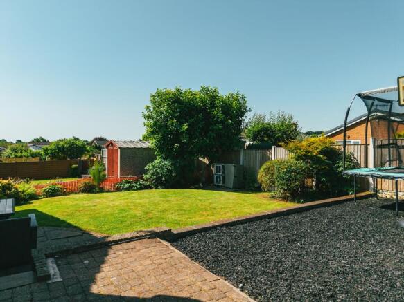 Exterior & Gardens