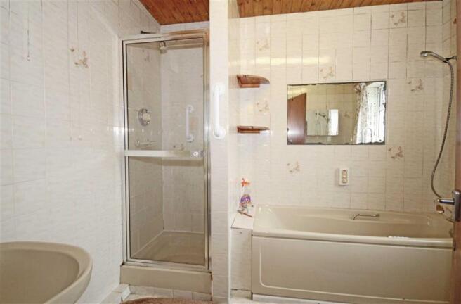 EN SUITE