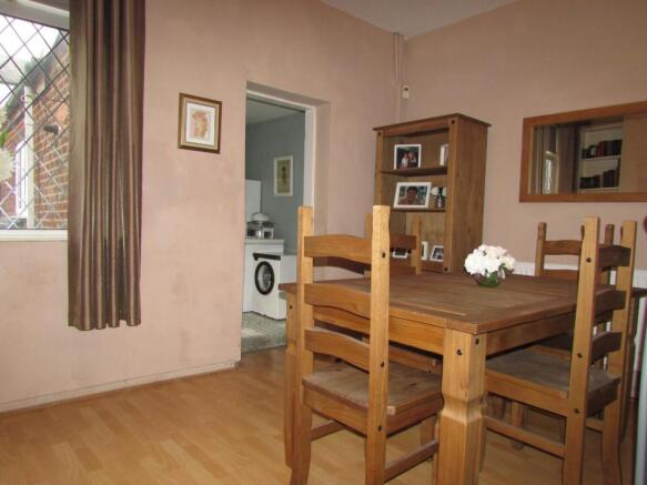 RossingtonSt69din1.JPG