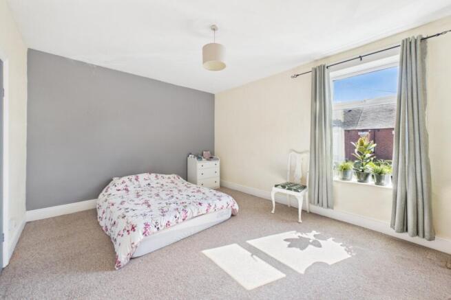 3 bed Terraced for sale Image 7