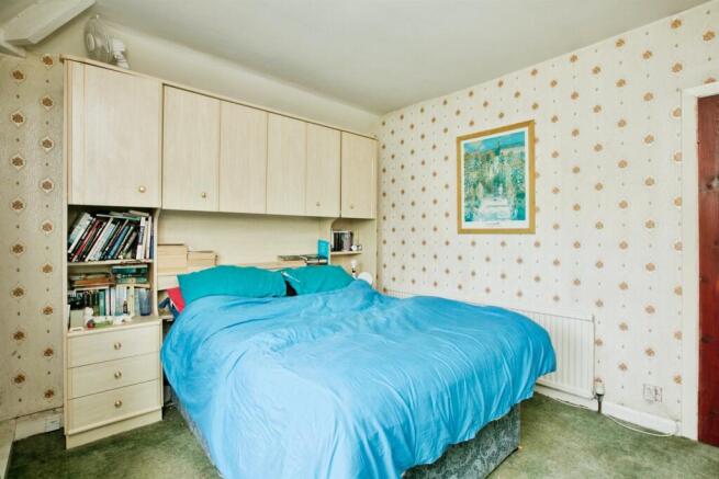 3 bed Semi-Detached for sale Image 10