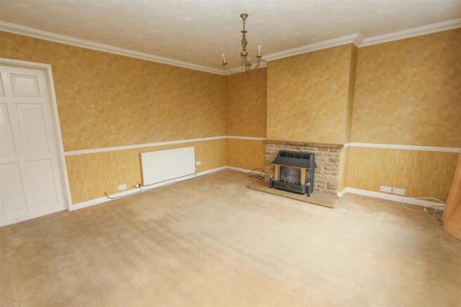 Lounge 2.jpg