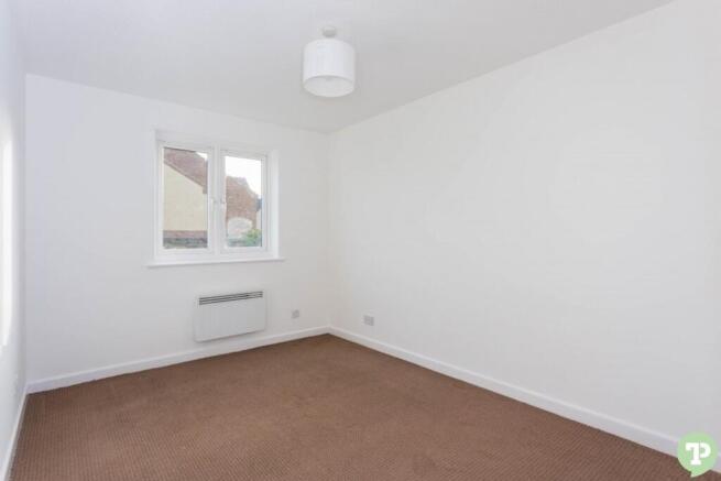 Light and airy double bedroom