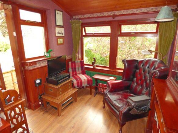 Snug Or Dining
