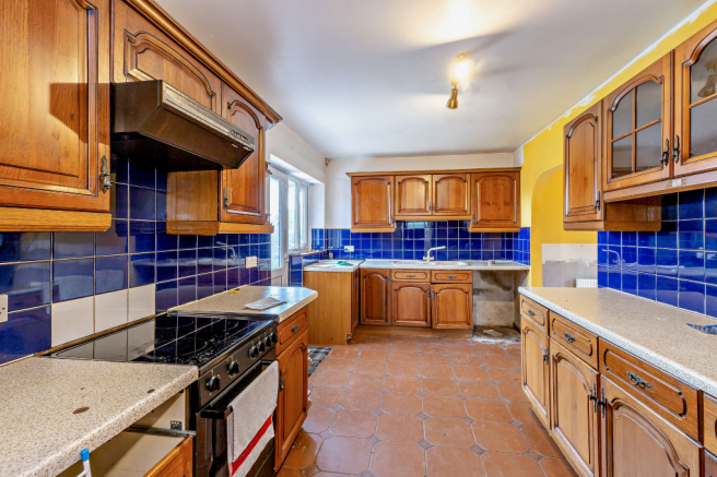 3 bed Detached Bungalow for sale Image 4