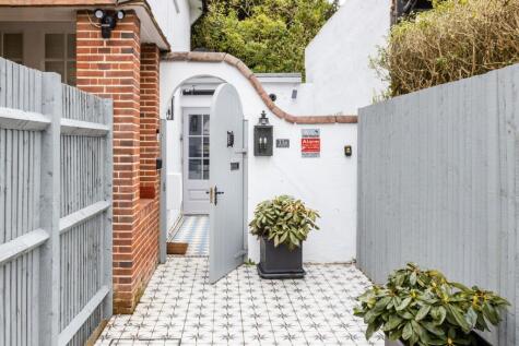 Burcott Road, Purley, CR8