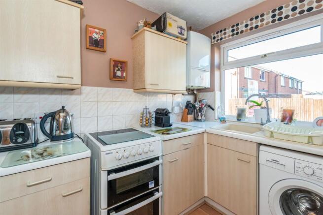 Kitchen: