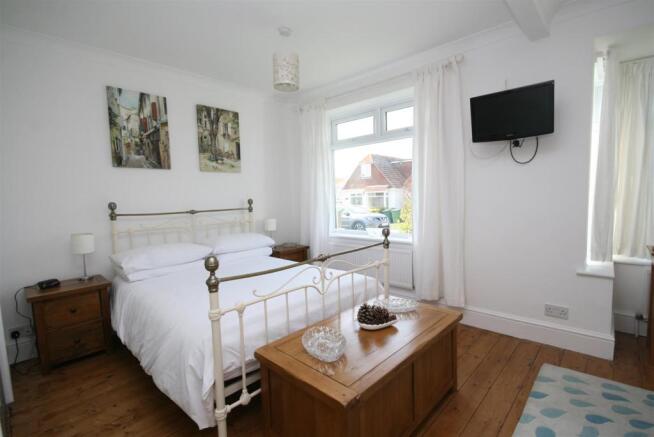 Master Bedroom.JPG