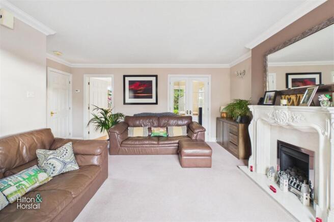 3 bed Detached for sale Image 4